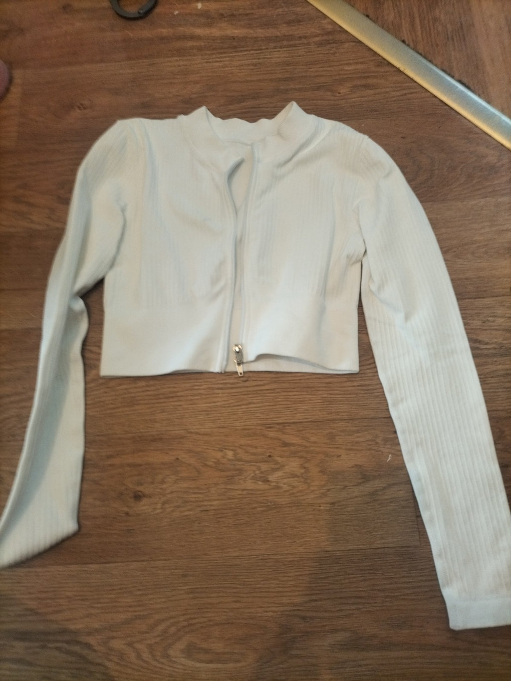 Ladies Size XS White Ribbed Long Sleeve Zipped Jacket