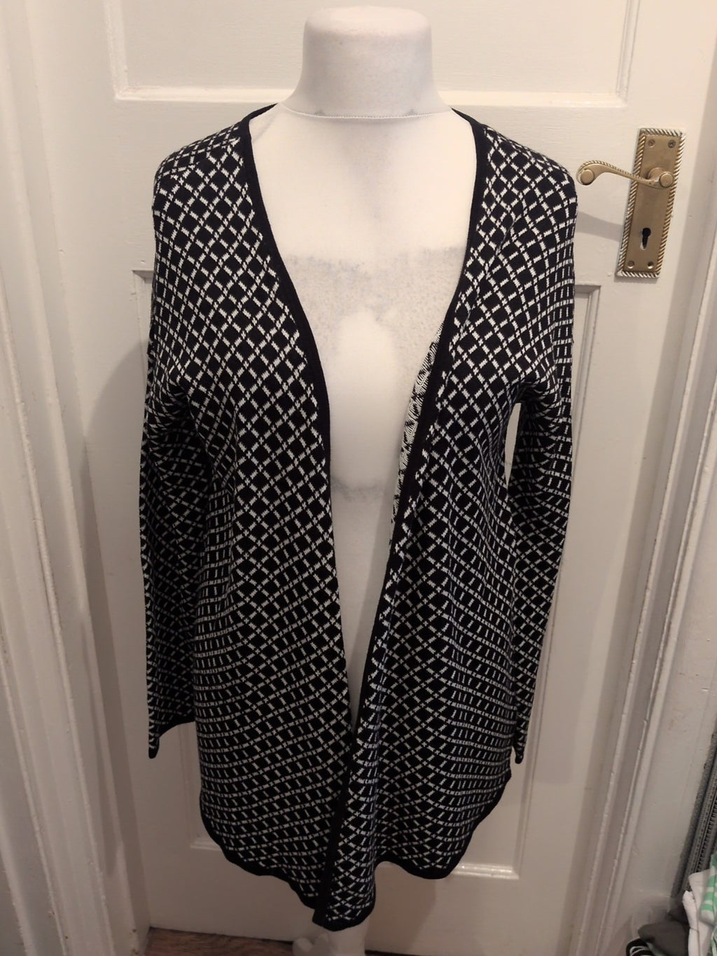Esmara 14-16 Black Patterned Cardigan