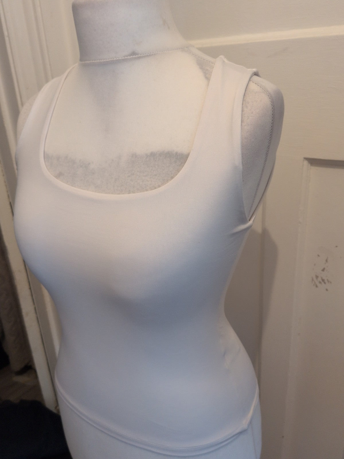 The Set Small White Square Neck Sleeveless Top.