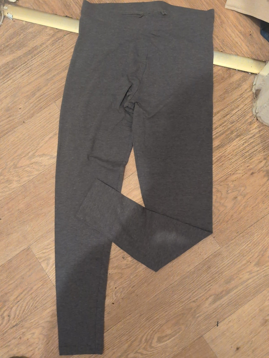 Esmara 12-14 Grey Capri Leggings