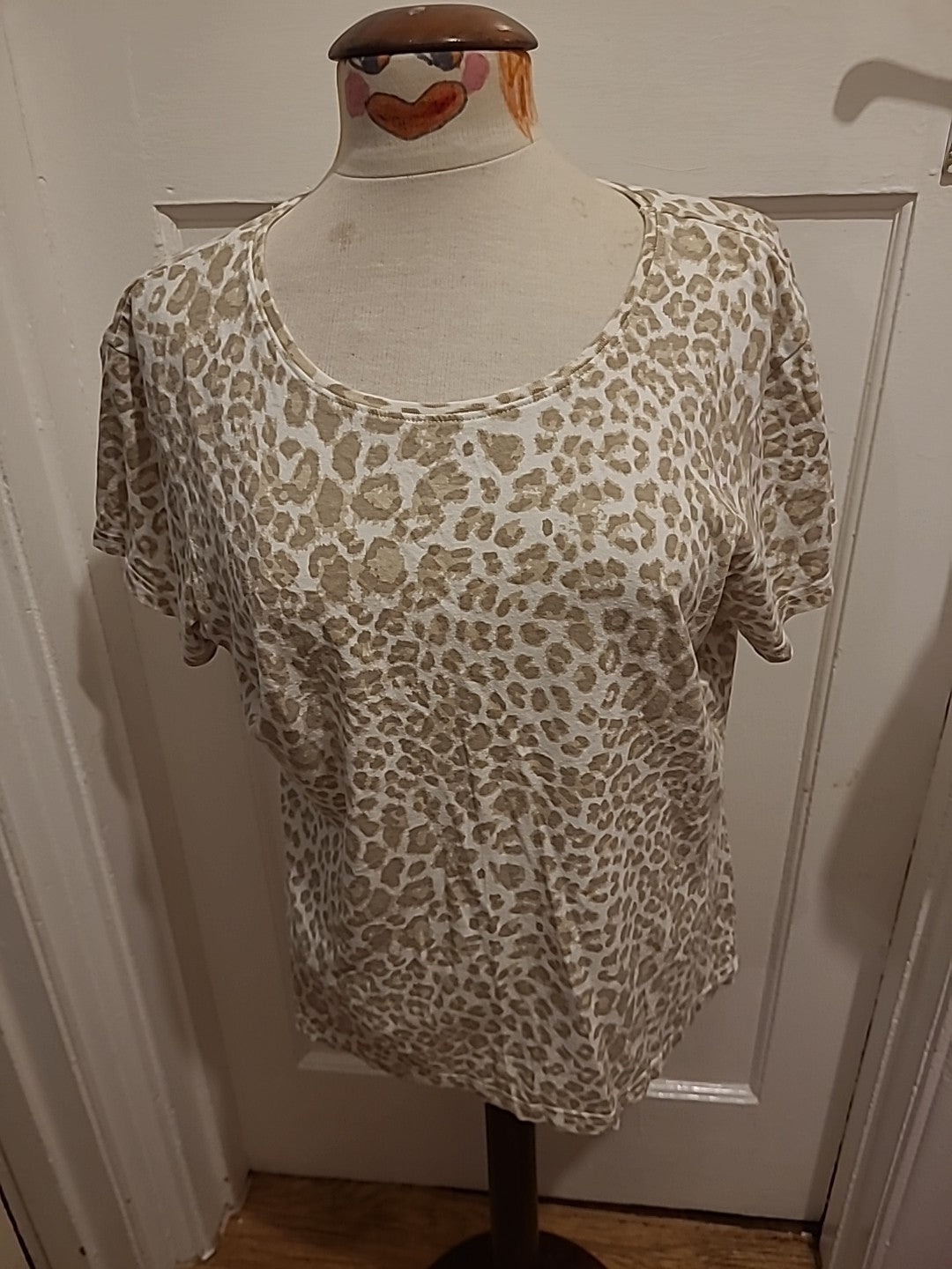 Ladies Orginals Size 12-14 Animal Print Style Short Sleeved Tshirt