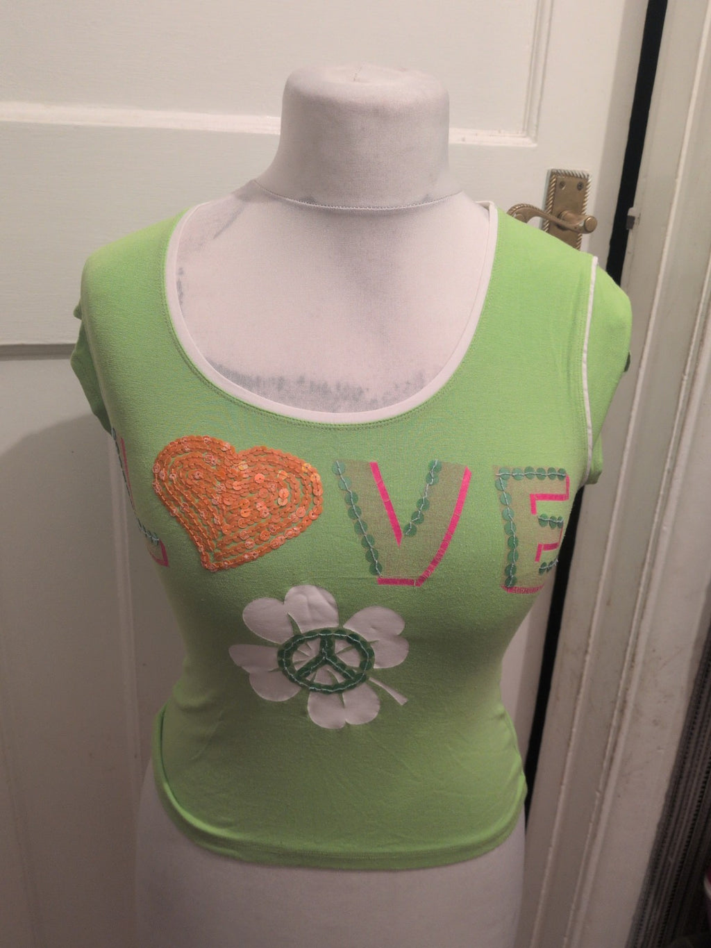 Ladies Feel Good Size Small Green With Sequin Short Sleeve T-shirt
