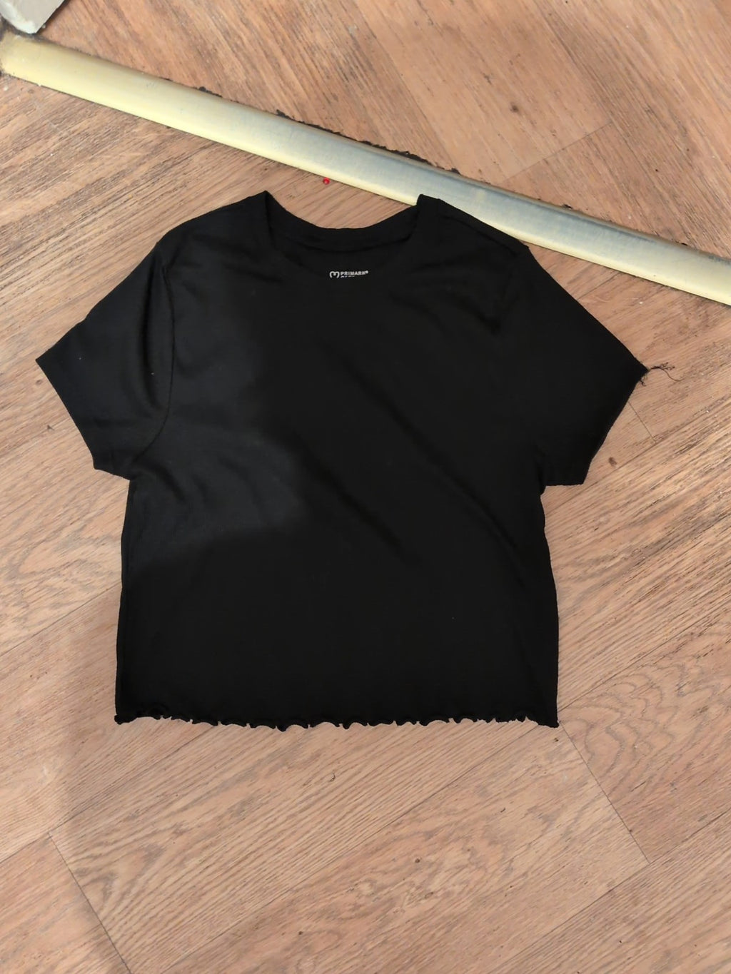 Primark XS Black Scallop Hem Short Sleeve T-shirt