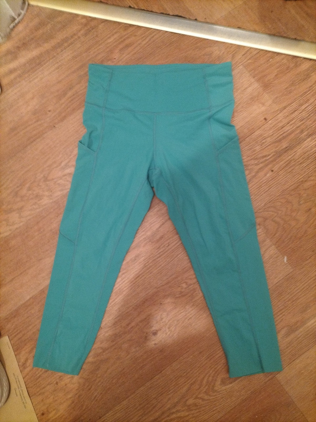 Ladies Crz Yoga Size 4-6 Turquoise Leggings