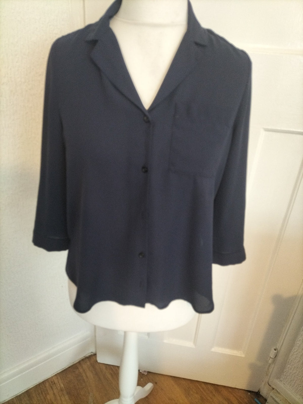Ladies Dorothy Perkins Size 12 Navy Buttoned Long Sleeved Blouse