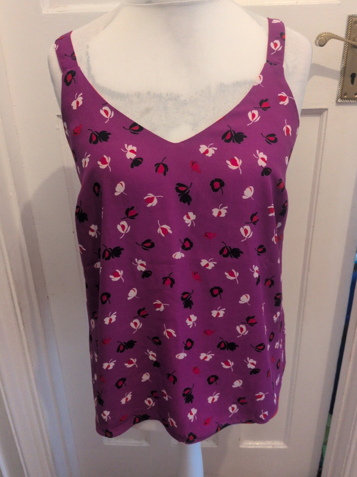 Bonmarche 14-16 Purple Petal Sleeveless Blouse