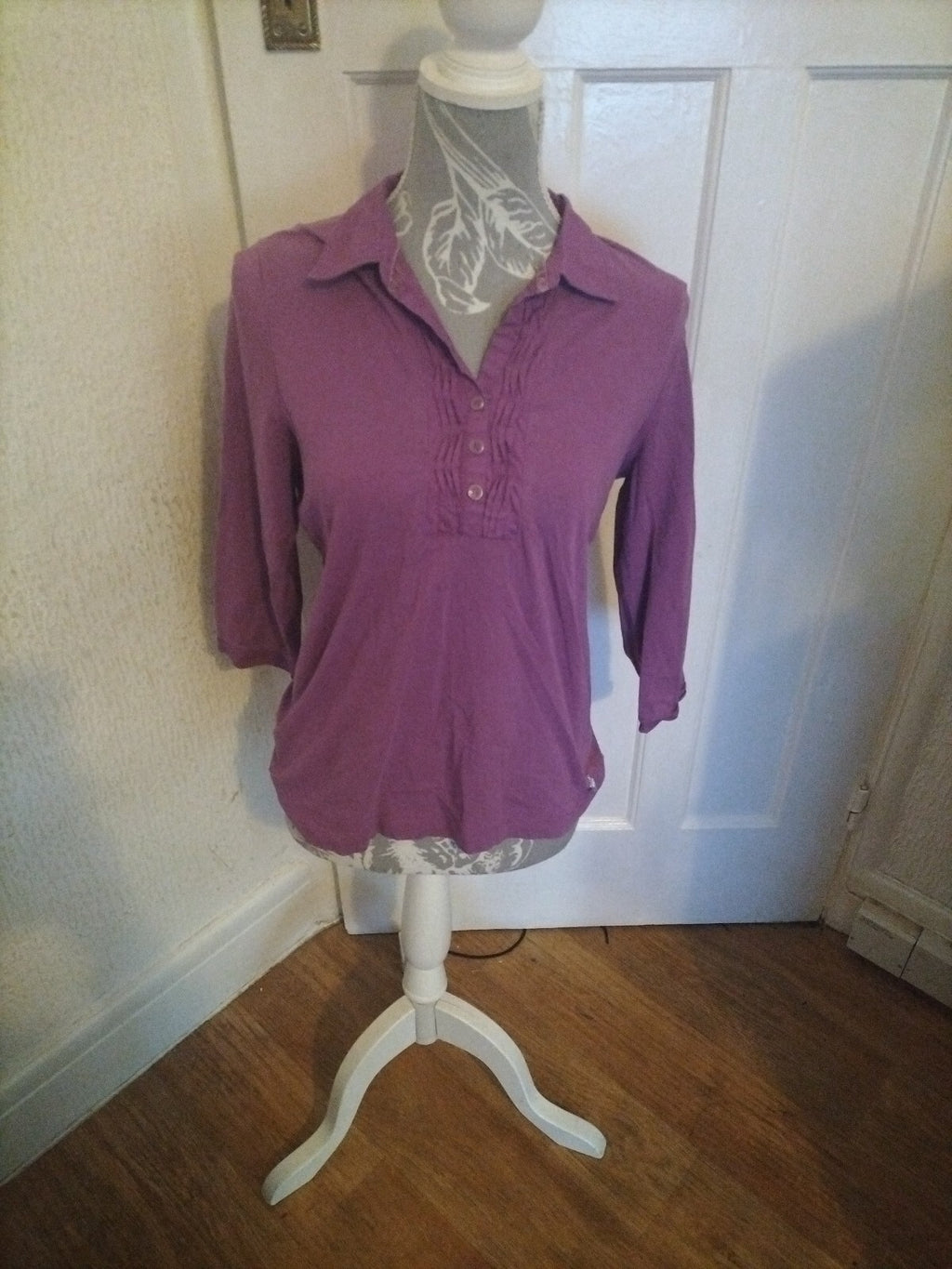 Ladies Size 10 Purple Long Sleeved Blouse