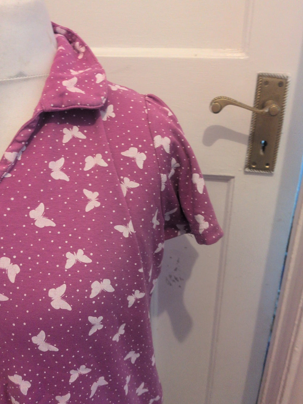 Ladies Lilac Butterfly Top Size M[14-16] Isle Free Delivery