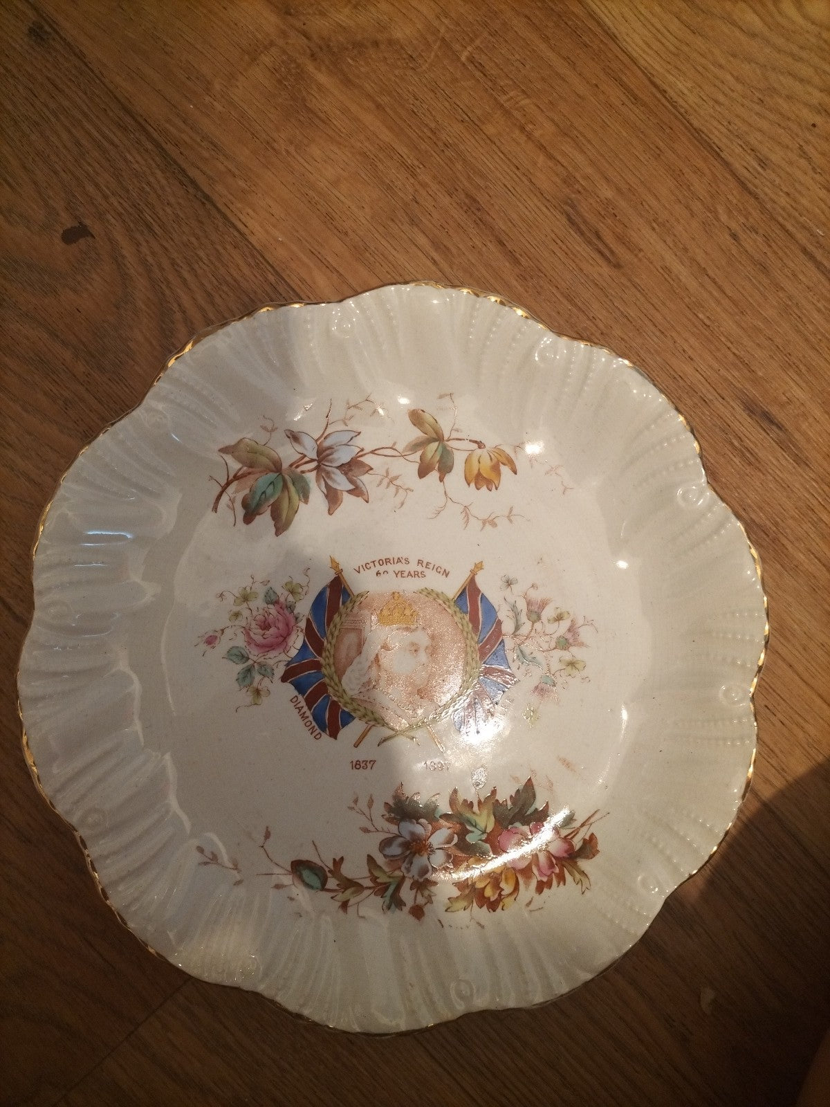 Royal Worcester Palissy Huntsmen Plate Bone China