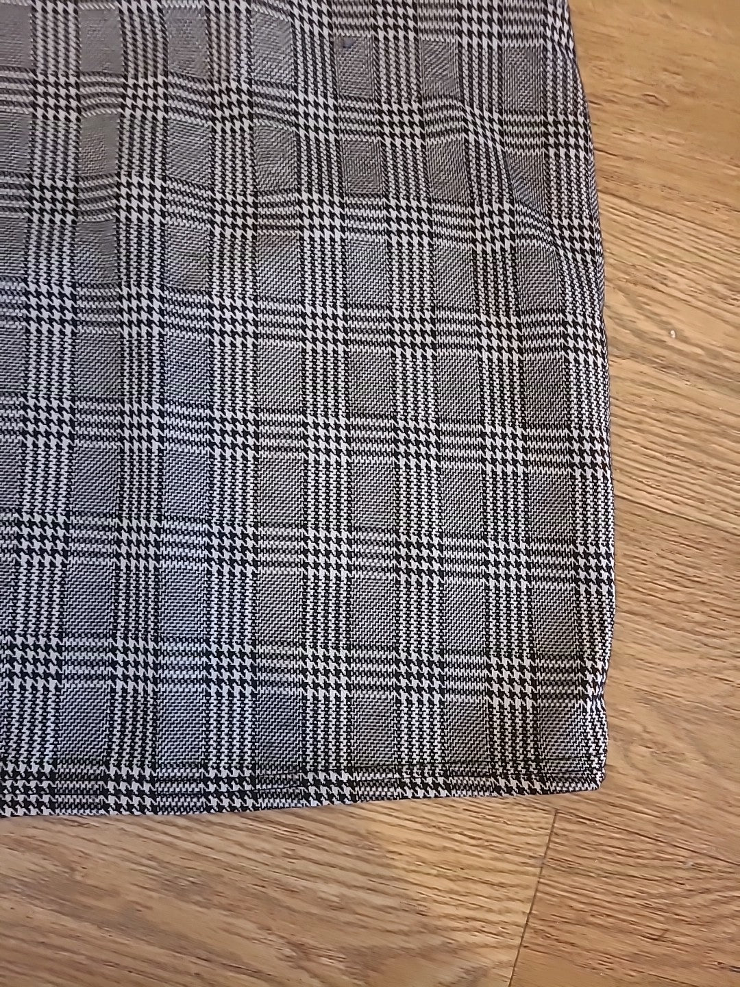 Ladies Primark Size 10 Black/White Check Elasticated Skirt