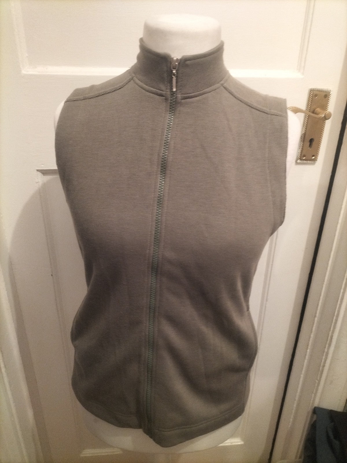 Ladies Viz.A.Viz Size 14 Green Full Zip Sleeveless Jacket