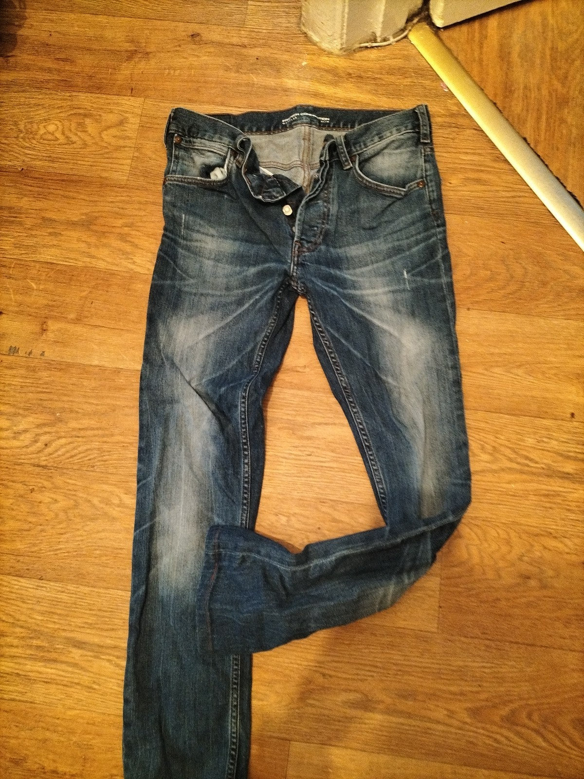 Mens French Connection Size 28x33 Slim Distressed Jeans