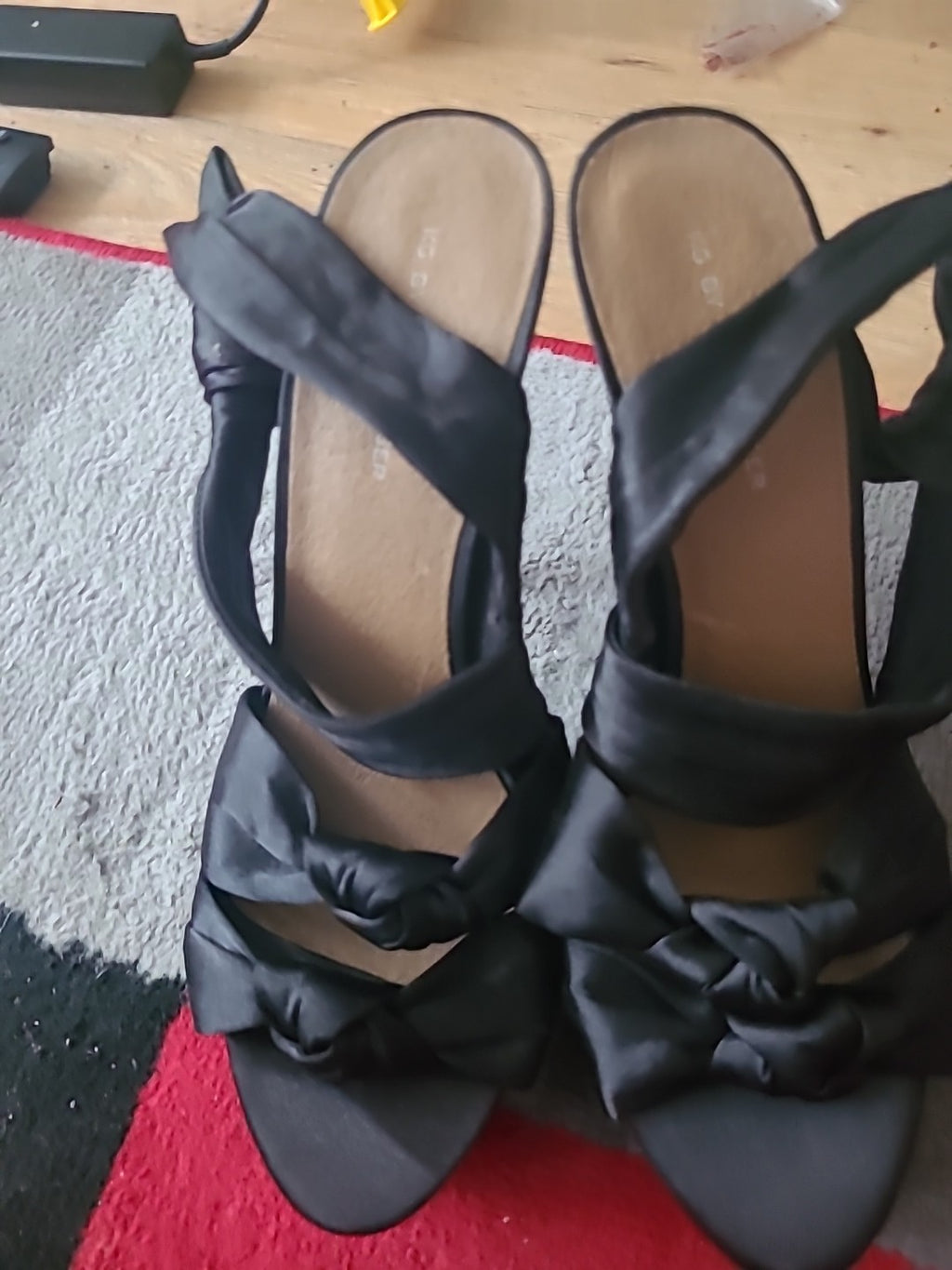 Ladies Kurt Geiger Size 7 Black Shiny Open Toe Heels