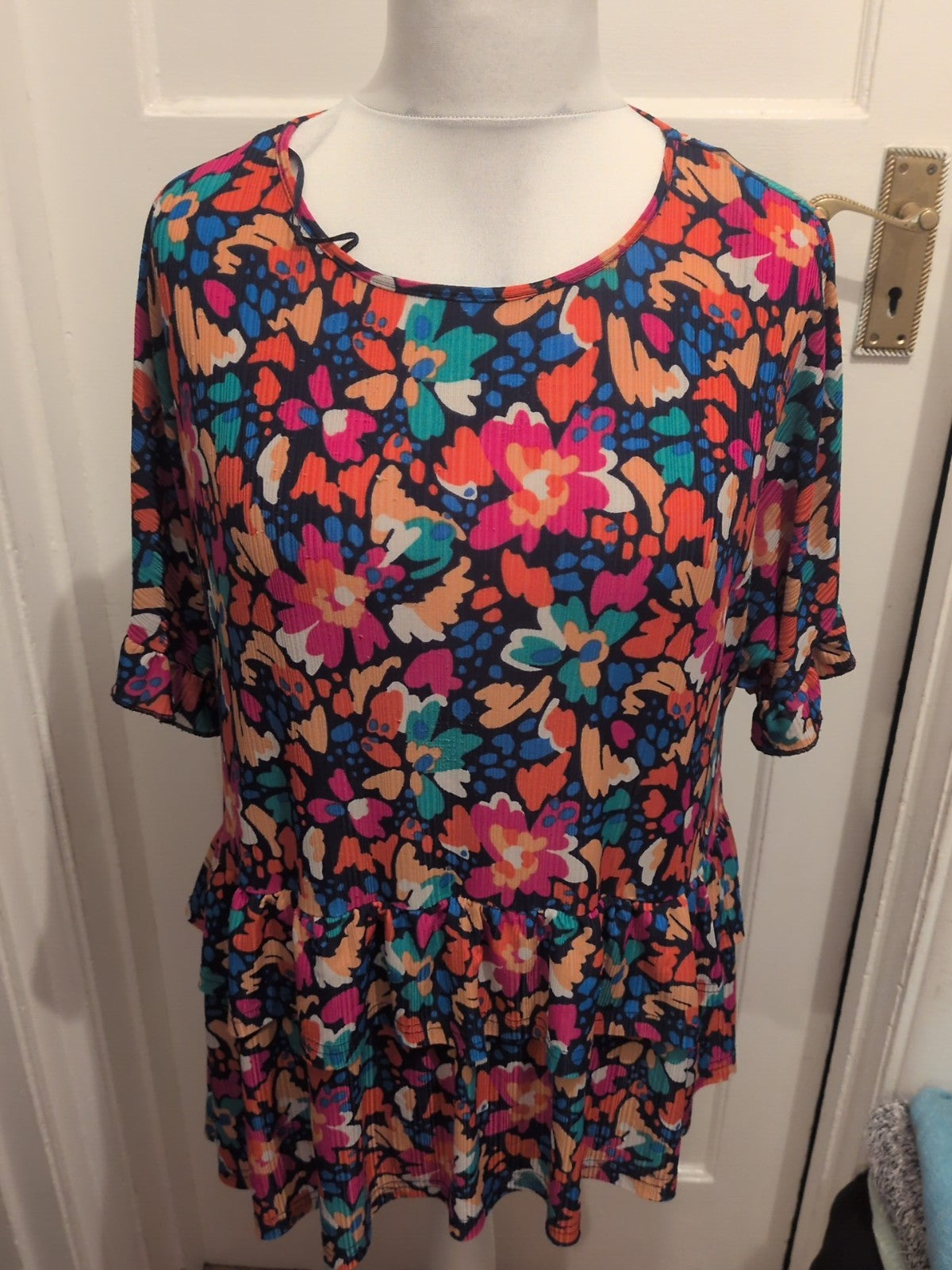 Ladies Blue Vanilla Size S/M Multicoloured Floral Short Sleeved Blouse
