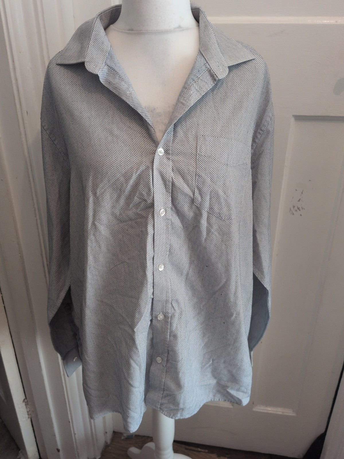 F&F Tailoring 17.5 White With Navy Pattern Long Sleeve Shirt