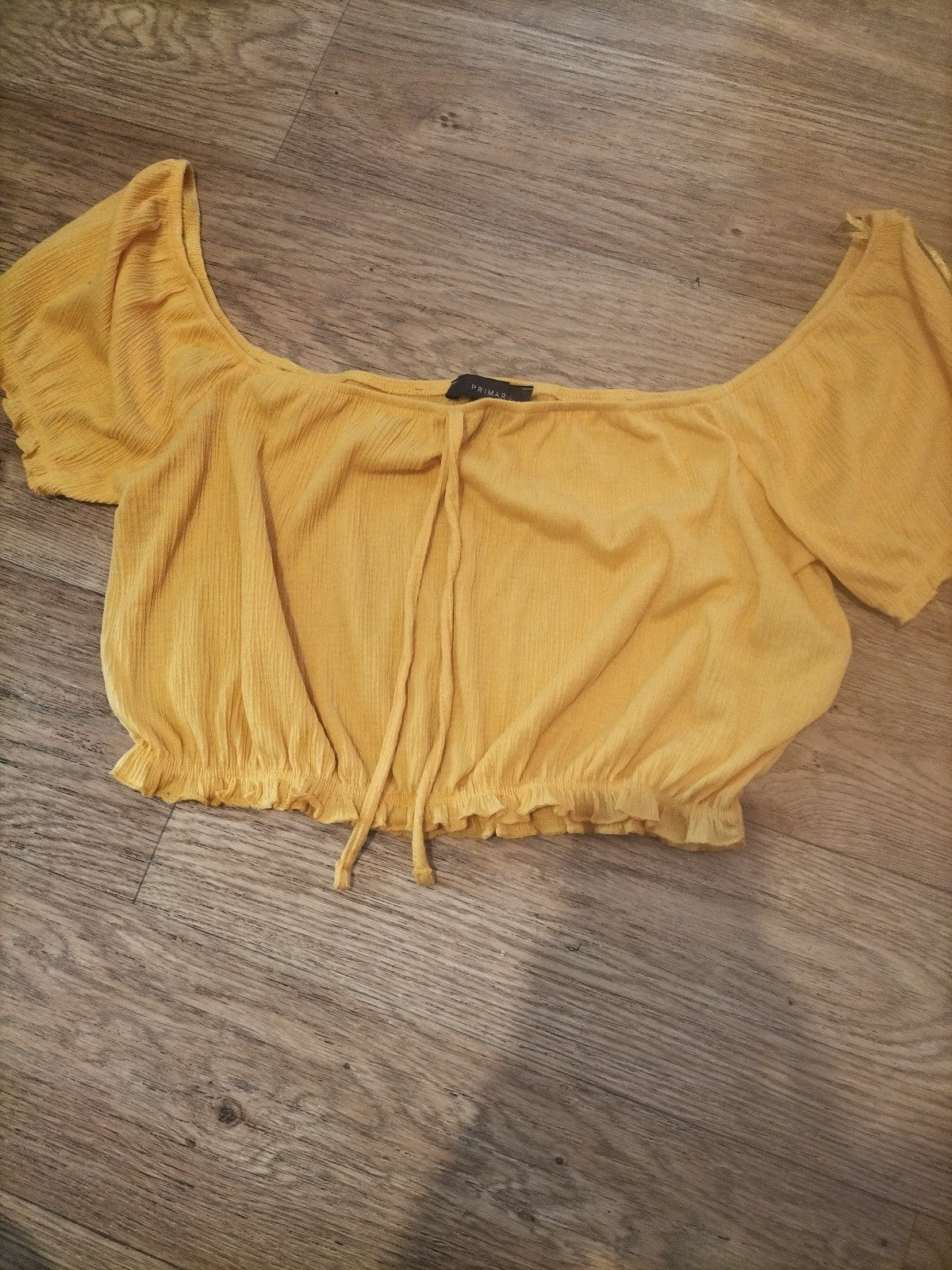 Ladies Primark Size Small Yellow Short Sleeved Crop Top