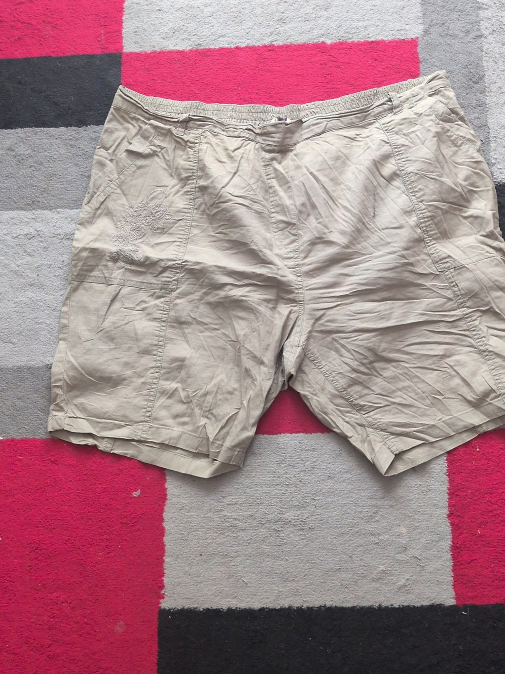 Being Casual 26 Khaki Green Shorts