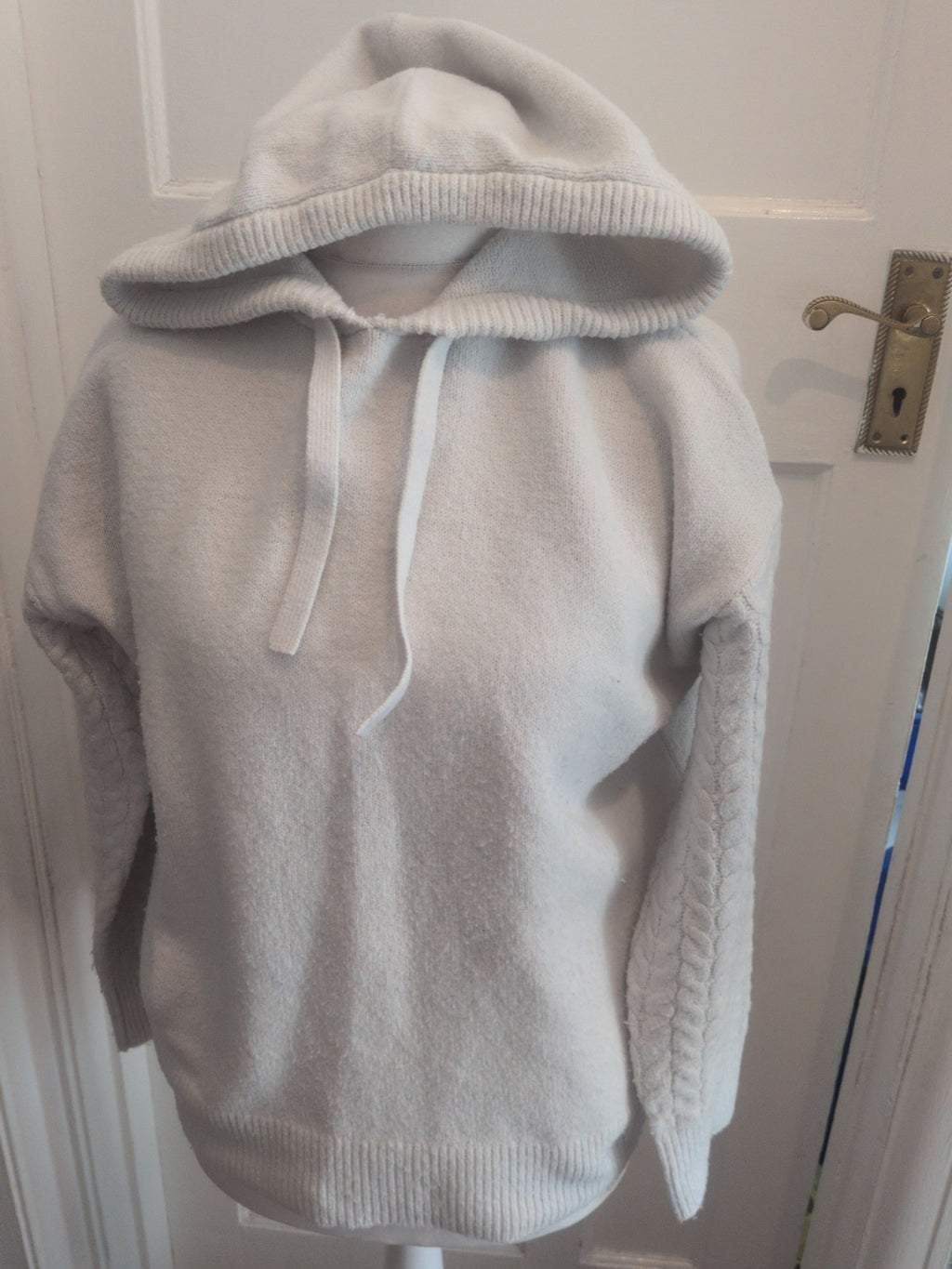Ladoes TU Off White Hooded Jumper Size 14 Free Delivery