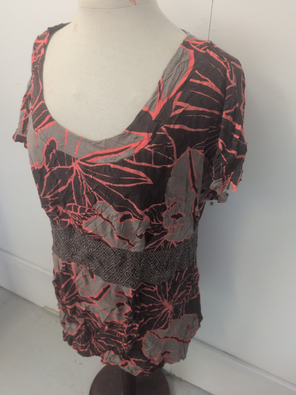 Ladies Evans Size 24 Grey And Brown Short Sleeve T-shirt