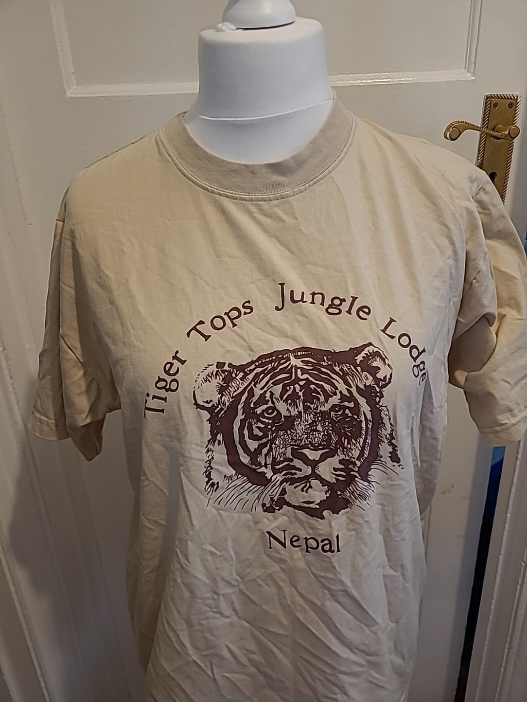 Ladies Size Large Beige Heavy Cotton Nepal Print Tshirt