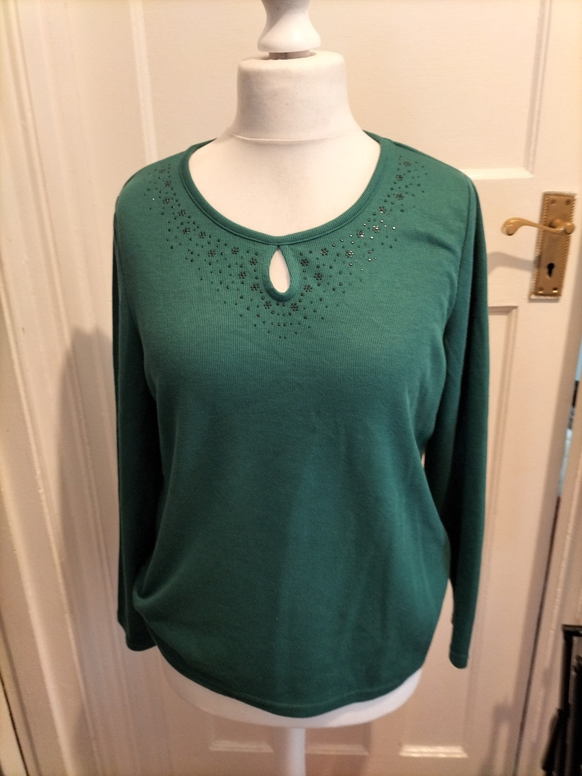 Ladies Bonmarche Long Sleeved Top Size 14 Bottle Green