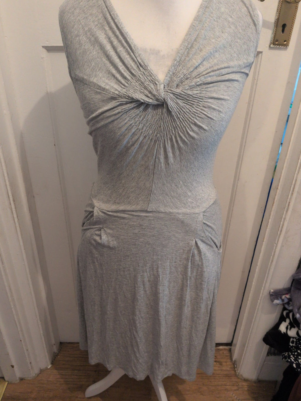 French Connection 10 Grey V Neck Sleeveless Midi-Long Dress