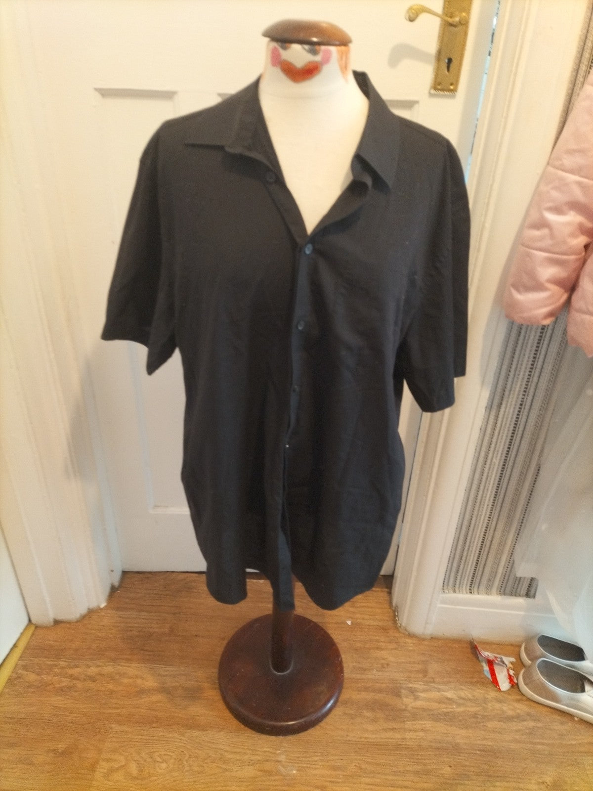 Mens Taylor&Wright Size 18" Black Short Sleeved Shirt