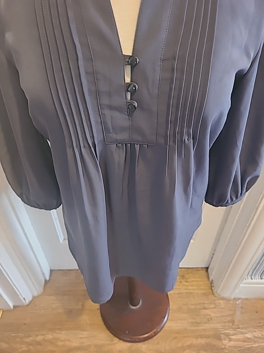 Ladies Tu Size 10 Grey Pleated Long Sleeved Blouse