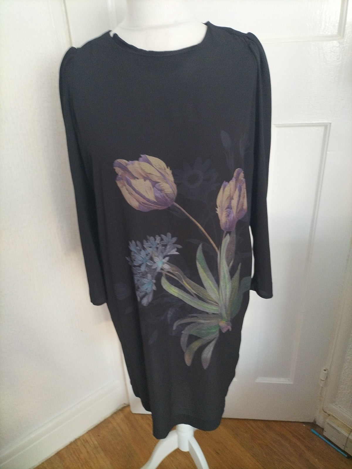 Ladies Next Petite Size 16 Black Floral 3/4 Sleeved Dress