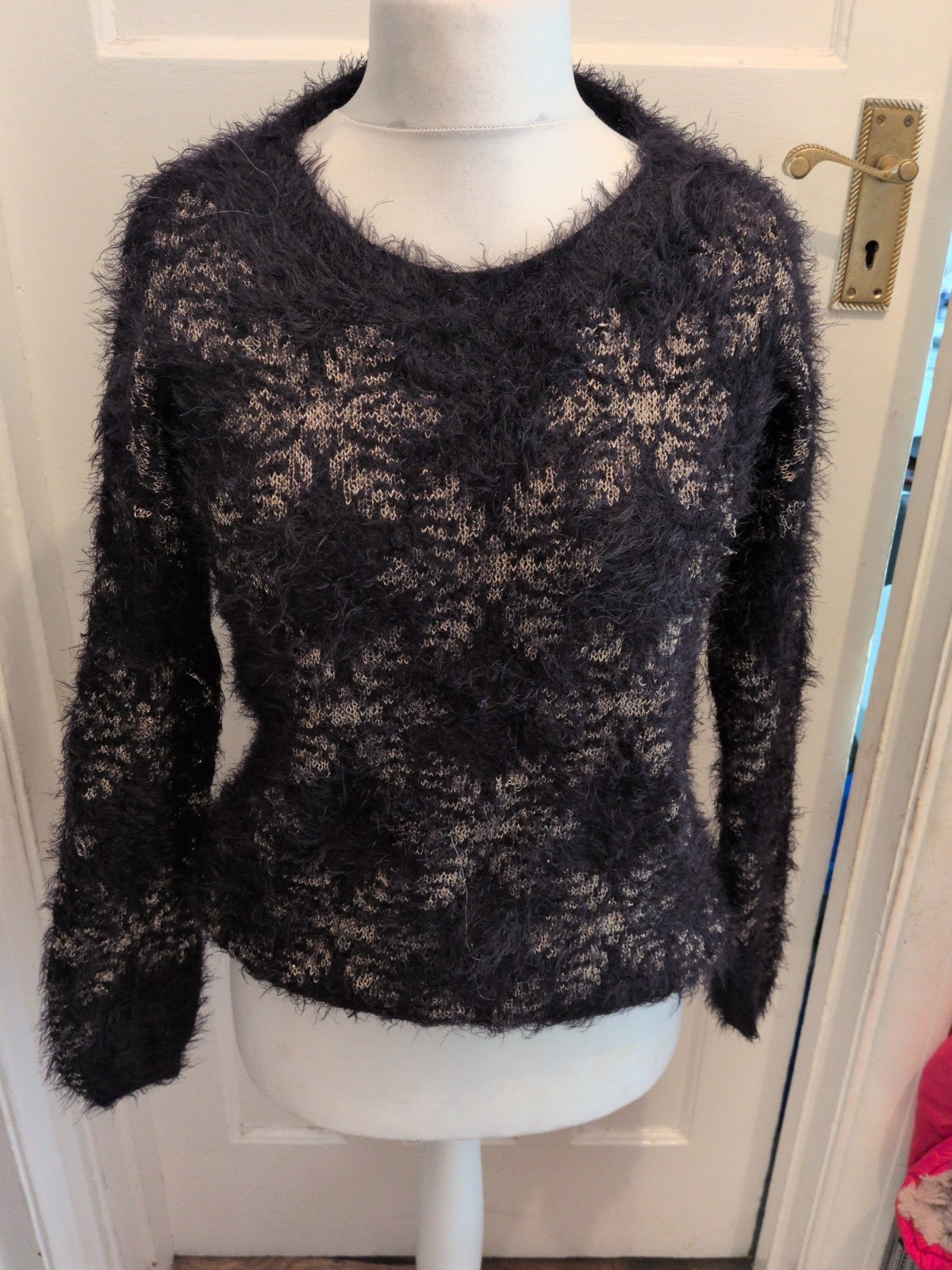 Ladies Primark Size 12 Black Furry Fluffy Long Sleeve Pullover Jumper
