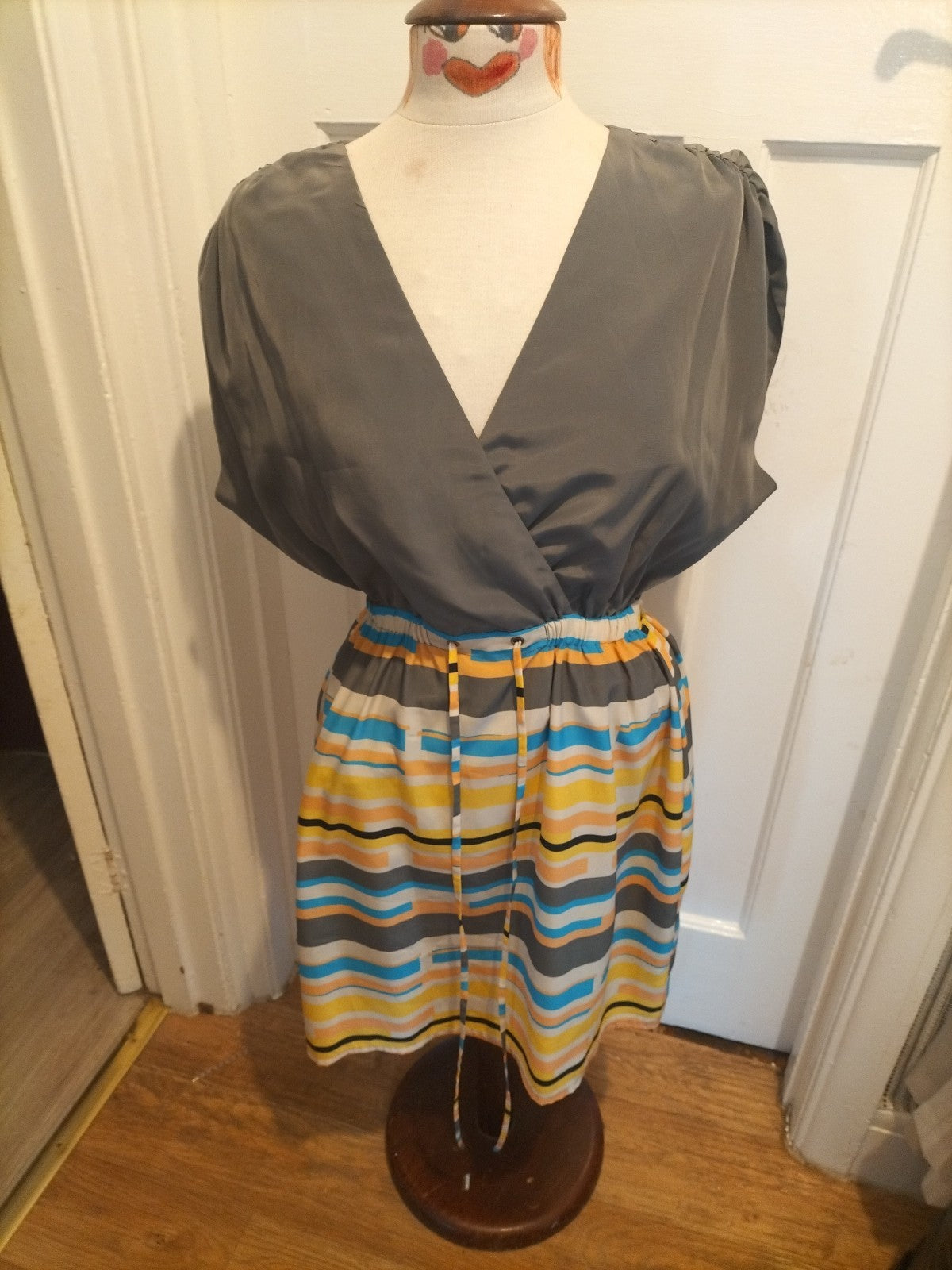 Ladies Size Large Grey With Multi Striped Short Sleeved Dress