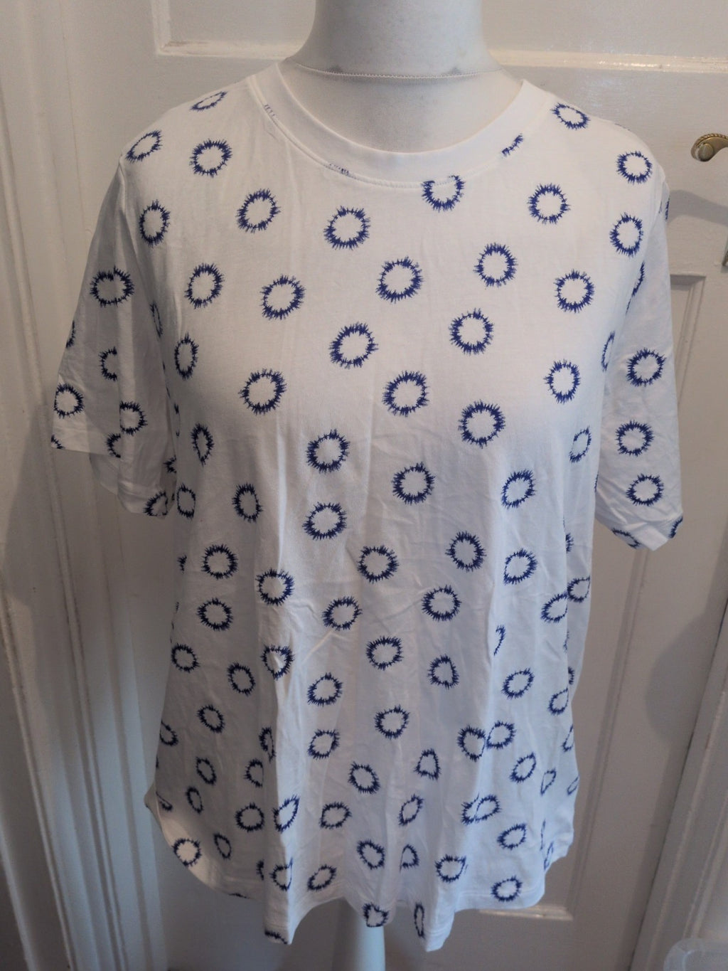 Marks And Spencer 22 White With Blue Circles Short Sleeve Blouse T-shirt