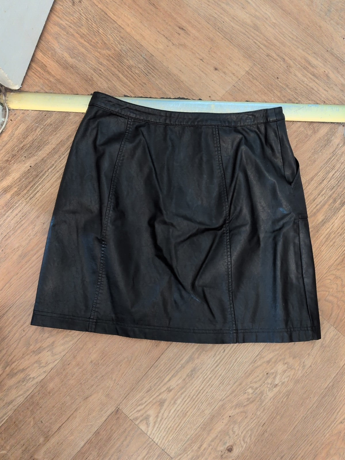 F&F 12 Black Pleather Front Zip Skirt