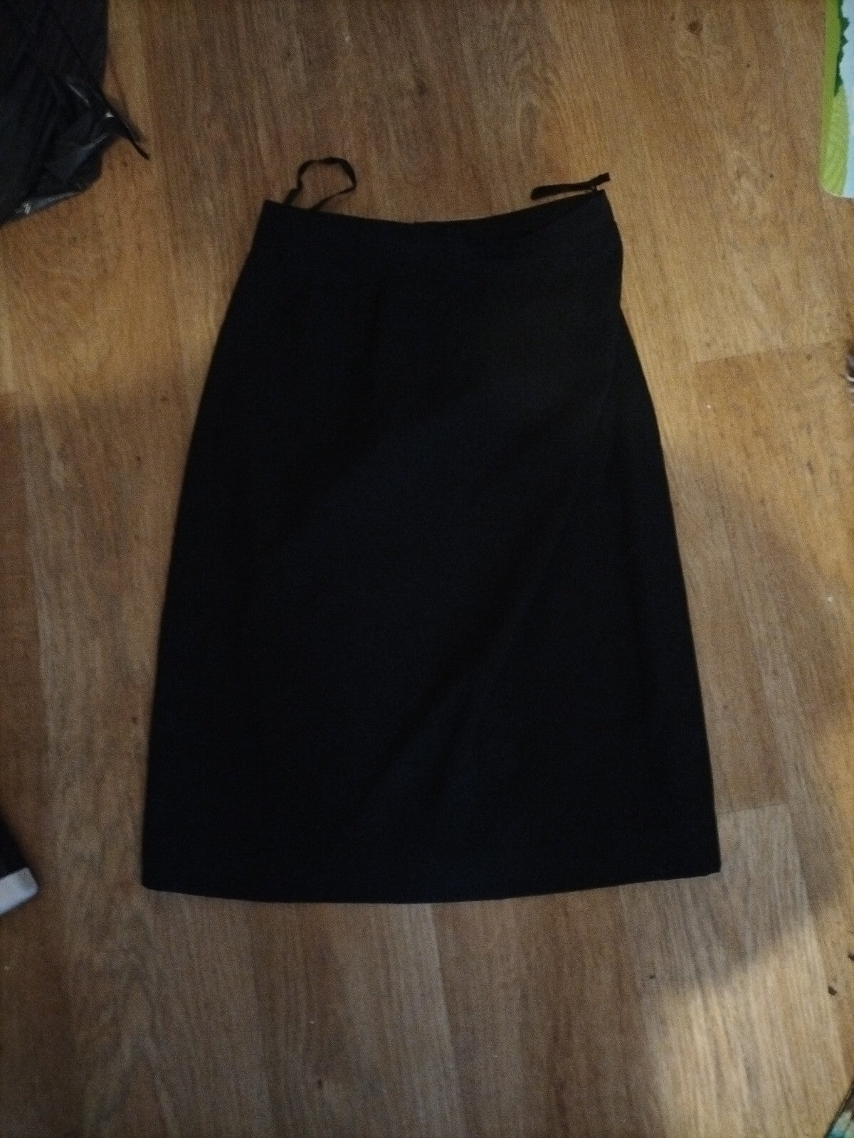 Ladies Apart Size 10 Black Lined Skirt
