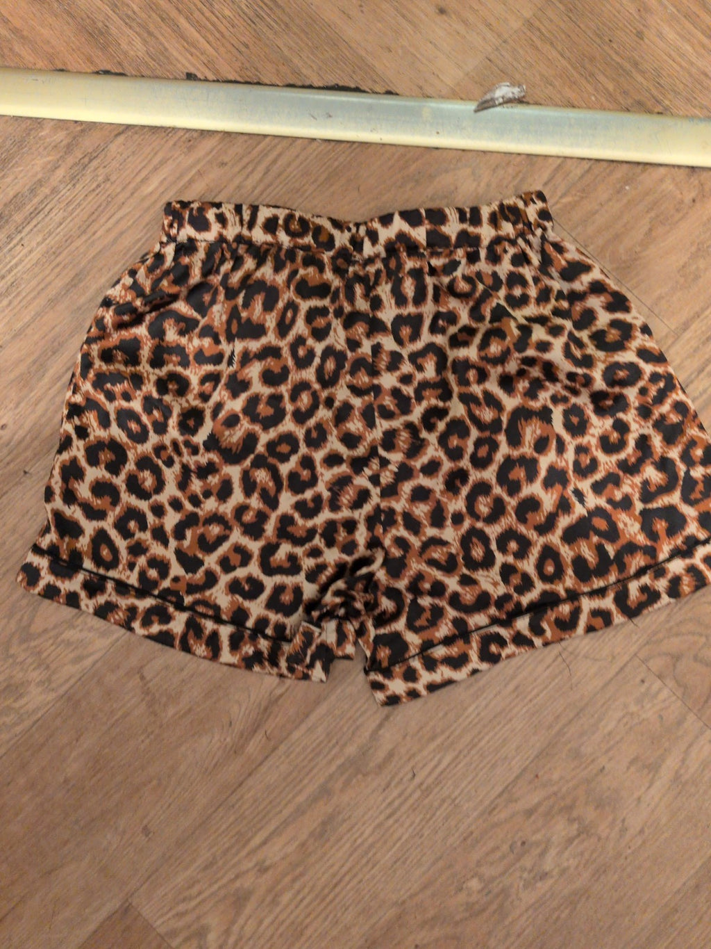 Prettylittlething 8 Pyjama Set Leopard Print Top And Shorts