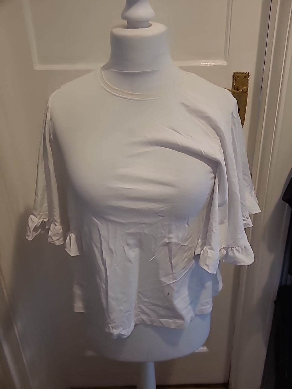 Ladies Primark Size 10-12 White Frilly Sleeved Tshirt