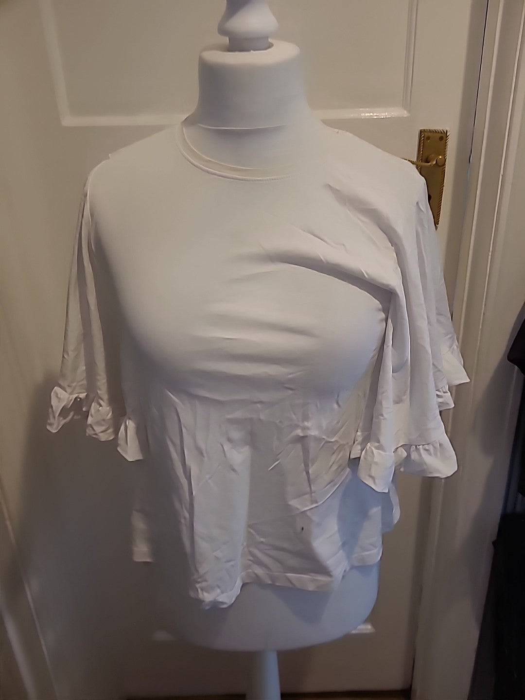 Ladies Primark Size 10-12 White Frilly Sleeved Tshirt