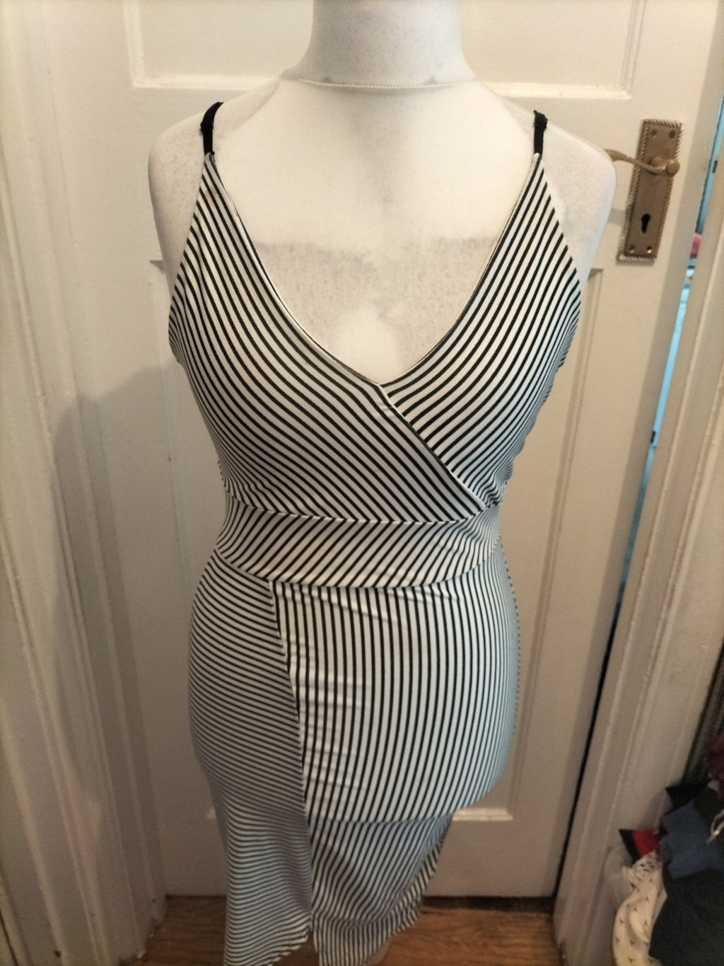 Ladies Missi London Size 10 Black Striped Sleeveless Dress