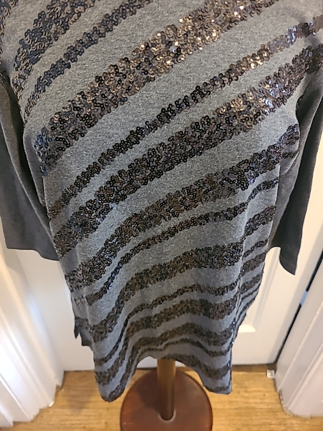 Ladies Quacken Factory Size Medium Grey With Black Sequin Long Sleeved Tshirt