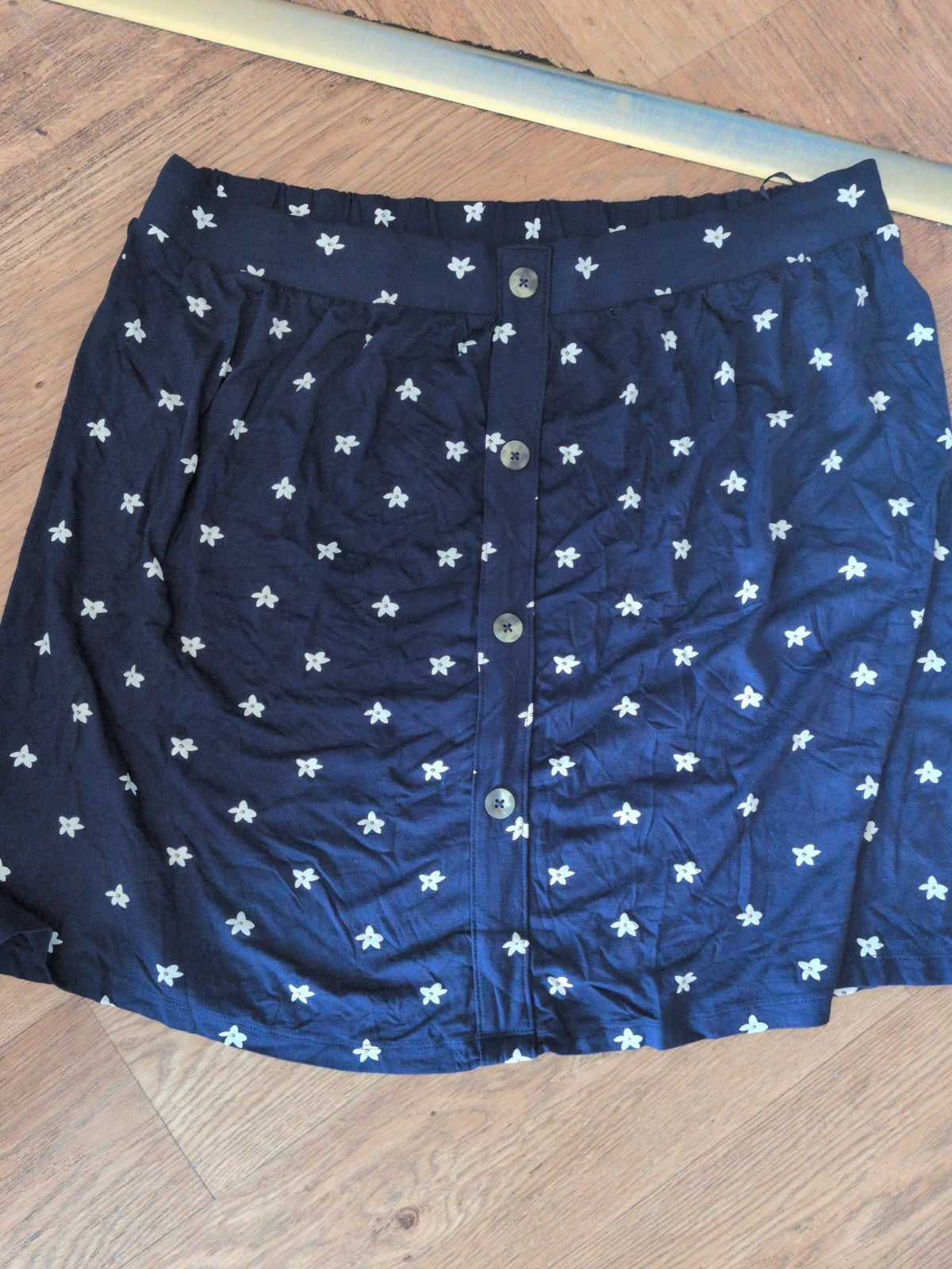 Tu Woman 20 Navy Blue With White Flowers Elasticated Skirt