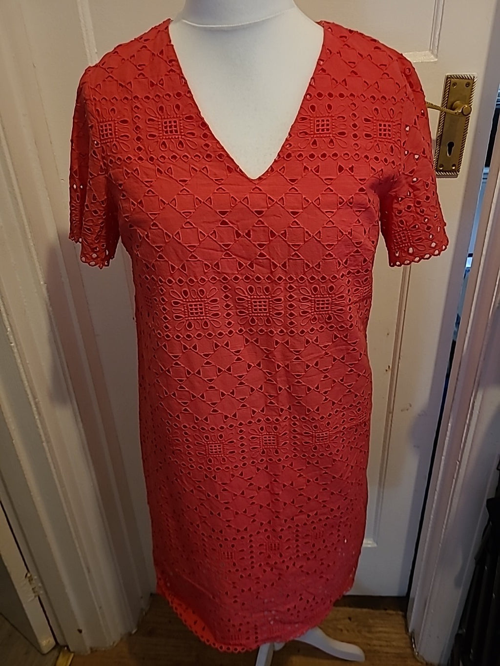 Ladies M&Co Size 12 Hot Pink Lined Short Sleeved Dress