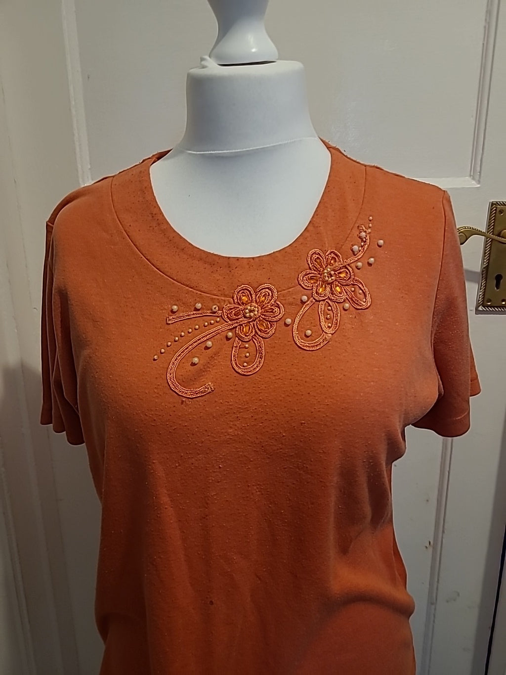 Ladies Isle Size 14-16 Orange Short Sleeved Patterned Neck Tshirt(Small Mark On