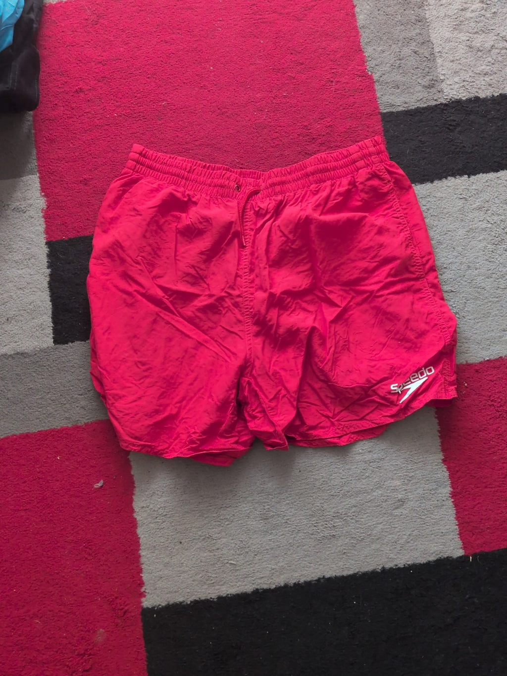 Speedo 35-37 Waist Red Mesh Lined Swim Shorts