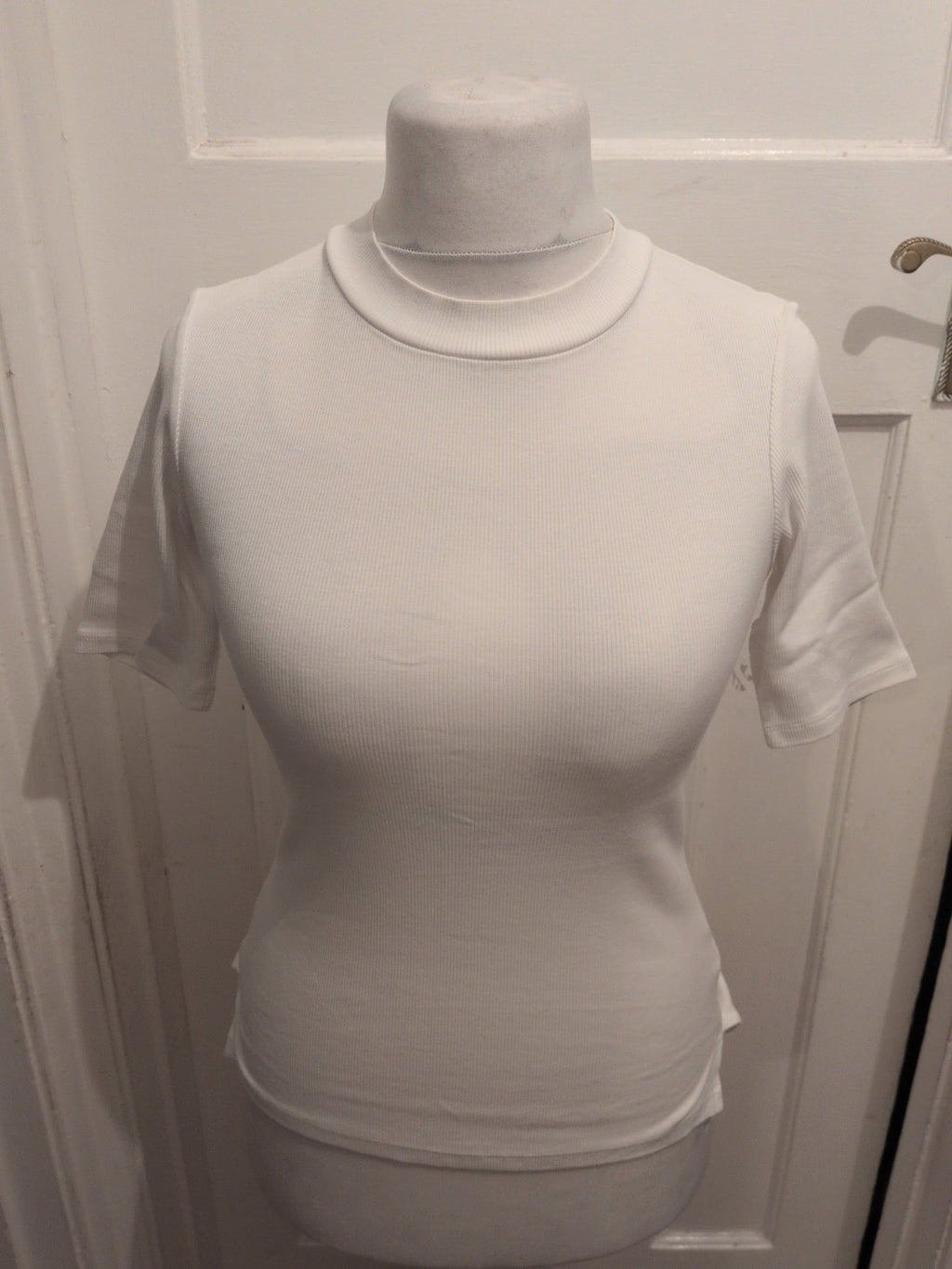 Ladies Red Herring Size 8 White Short Sleeve T-shirt