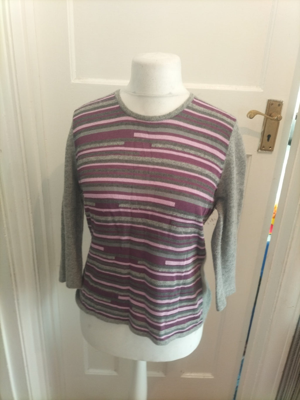 Country Casuals Large Grey And Purple Long Sleeve Jumper