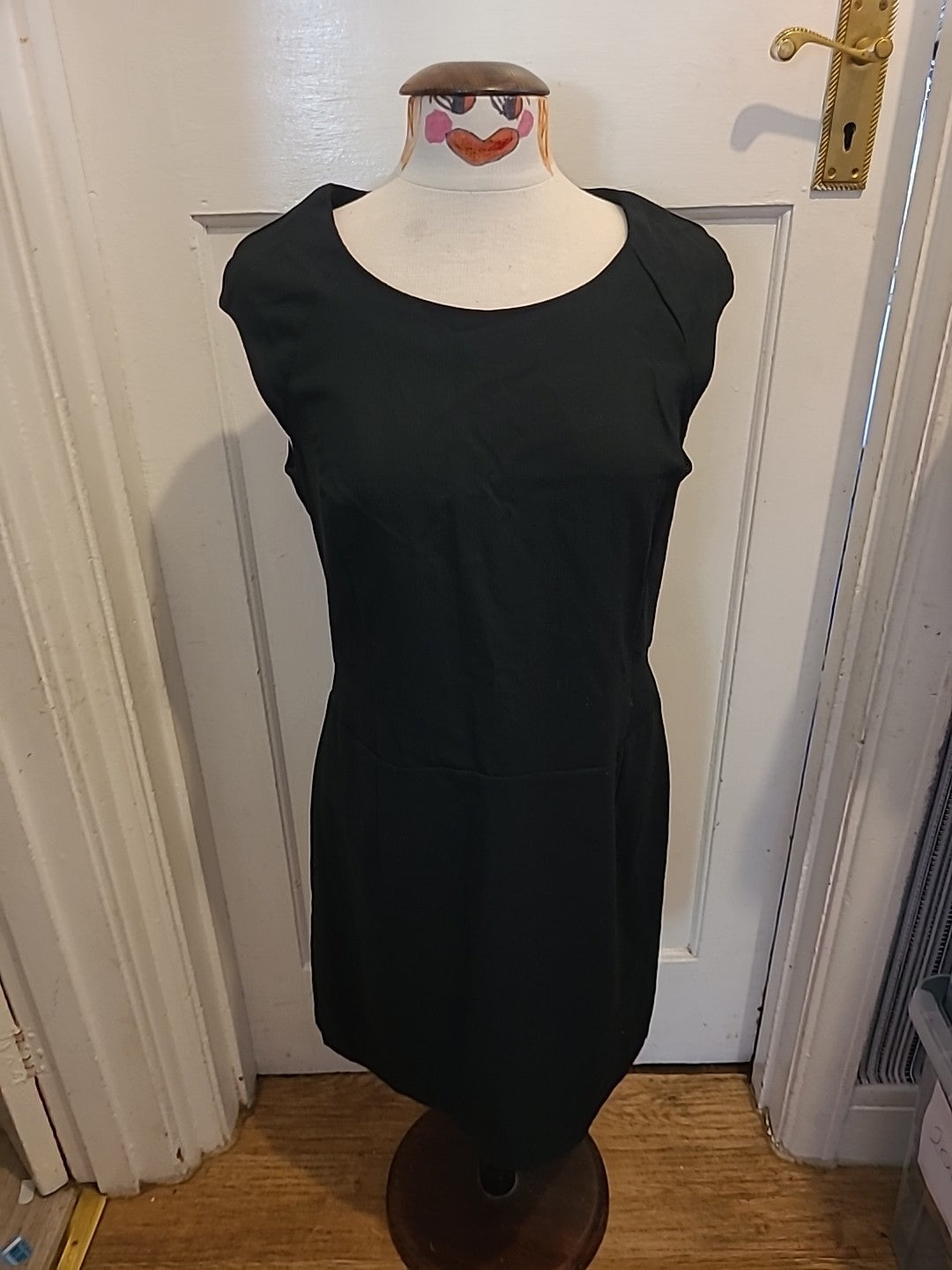 Ladies EKYOG Size (40) Black Cap Sleeved Dress