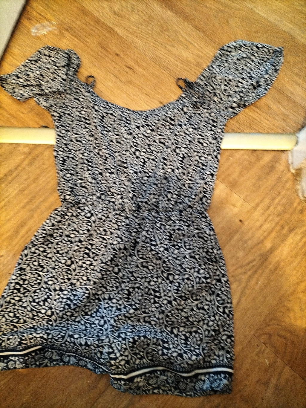 Ladies Boohoo Size Small Navy And White Short Sleeved Playsuit