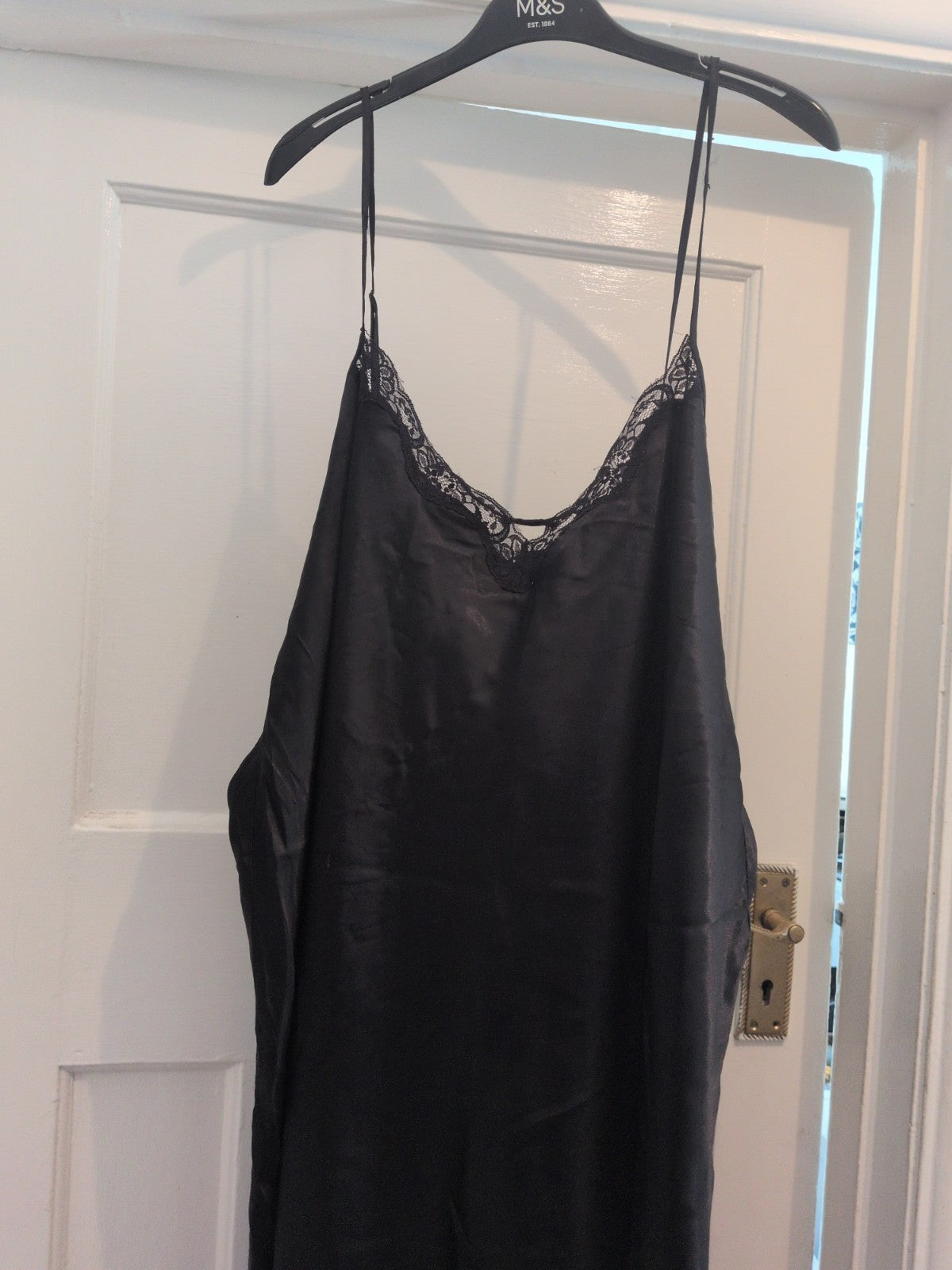 Evans 26/28 Black Sleeveless Satin Style Pyjama Top