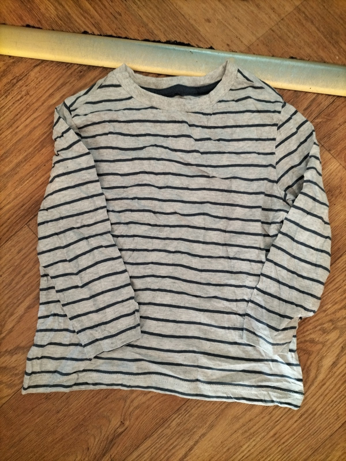 F&F 3-4 Years Grey Striped T-shirt