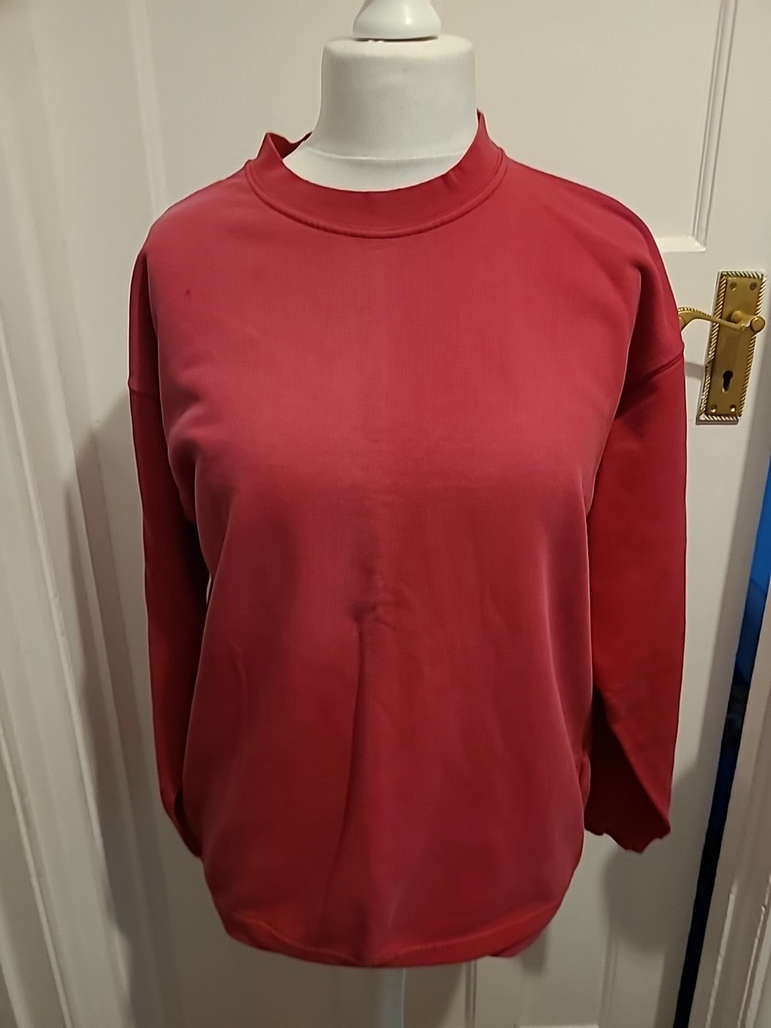 Ladies Size Large Cerise Long Sleeved Jumper